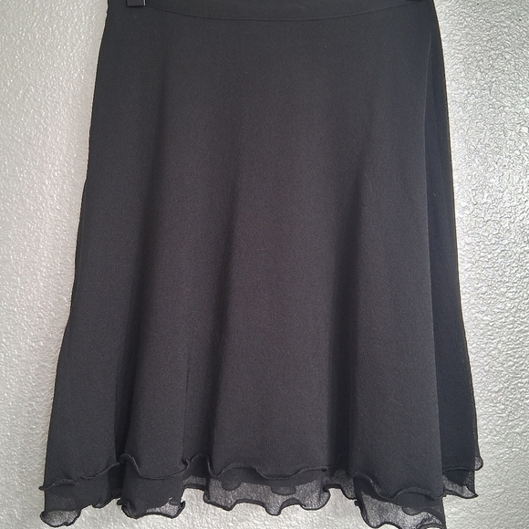 Elegant Ingeborg Black Tiered Skirt - Picture 6 of 11
